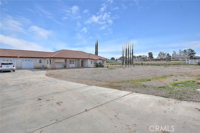 Detail Gallery Image 6 of 75 For 11077 Valle Vista Rd, Phelan,  CA 92371 - 5 Beds | 3/1 Baths