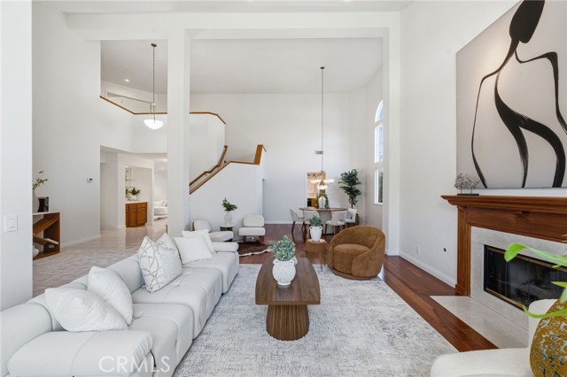 Detail Gallery Image 4 of 38 For 777 Covewood Street, Oak Park,  CA 91377 - 4 Beds | 3 Baths