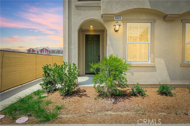 4009 E Coronado Privado, Ontario CA: https://media.crmls.org/medias/4d372862-aa85-4bcf-8de5-ac6d71b32bda.jpg