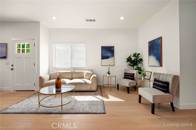 Detail Gallery Image 10 of 36 For 1411 W 7th St, Santa Ana,  CA 92703 - 6 Beds | 4 Baths