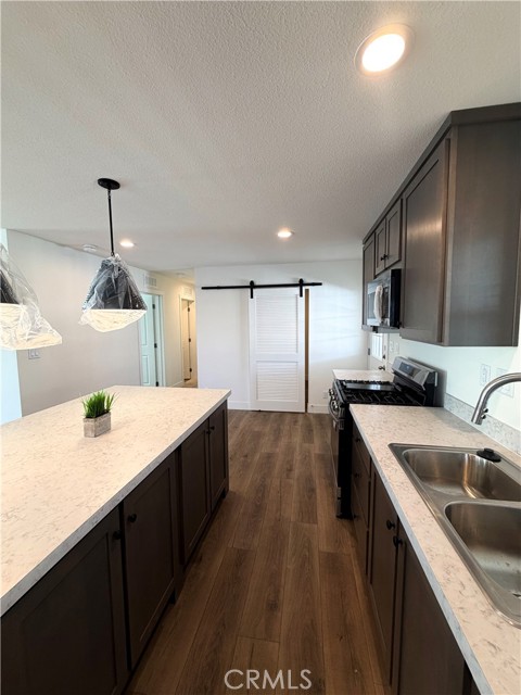 Detail Gallery Image 7 of 19 For 16860 Slover Ave #67,  Fontana,  CA 92337 - 3 Beds | 2 Baths