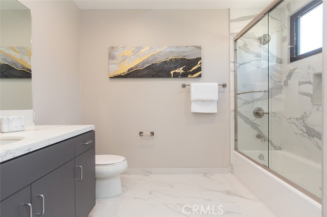 Detail Gallery Image 15 of 33 For 3682 Harriman Ave #2,  El Sereno,  CA 90032 - 3 Beds | 3/1 Baths