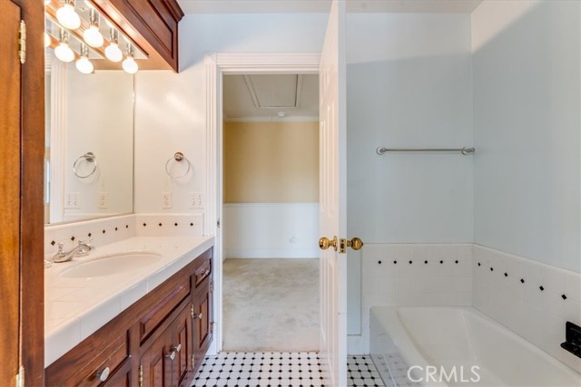 Detail Gallery Image 32 of 48 For 1655 Barley Grain, Paso Robles,  CA 93446 - 4 Beds | 3/1 Baths