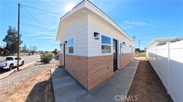 Image 13 of 17 For 29255 Piping Rock Road