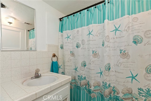 Detail Gallery Image 18 of 29 For 231 W 24th St, San Bernardino,  CA 92405 - 2 Beds | 1/1 Baths