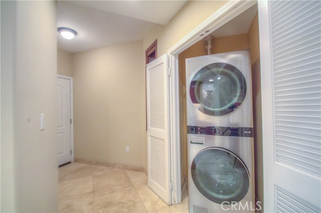 4551 Coldwater canyon Avenue, Studio City CA: https://media.crmls.org/medias/4d3b711c-55bc-4cb5-b881-6596e9d9ff2b.jpg