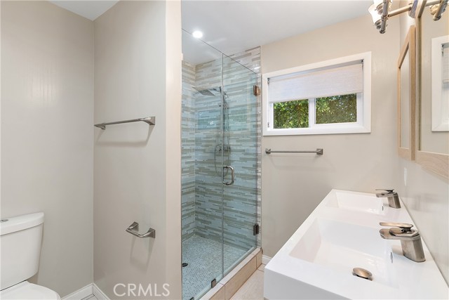 4 Bed Home for Sale in Encino, California