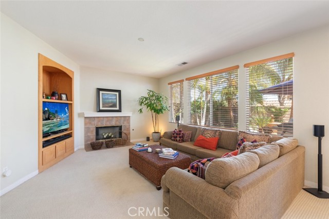 Detail Gallery Image 11 of 58 For 4515 Garden City, Corona,  CA 92883 - 5 Beds | 3 Baths