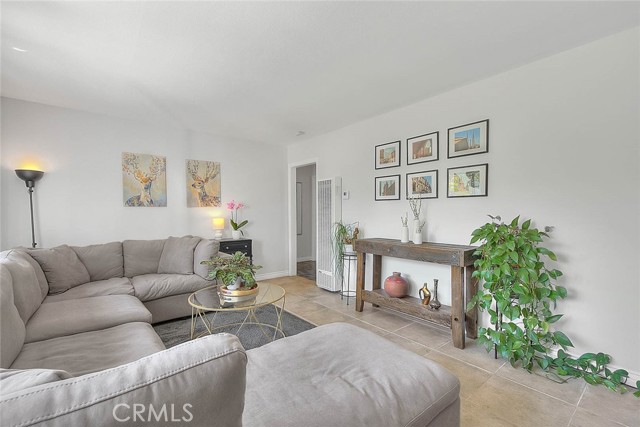 Detail Gallery Image 6 of 52 For 17860 E Laxford, Azusa,  CA 91702 - 3 Beds | 1 Baths