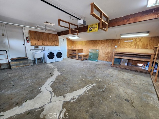 Detail Gallery Image 33 of 34 For 22240 Burton, Canoga Park,  CA 91304 - 4 Beds | 3 Baths