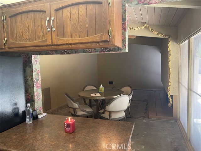 2605 N Kitty Hawk Drive, Palm Springs CA: https://media.crmls.org/medias/4d3ecd61-dc4b-46ea-afab-78fac052db98.jpg