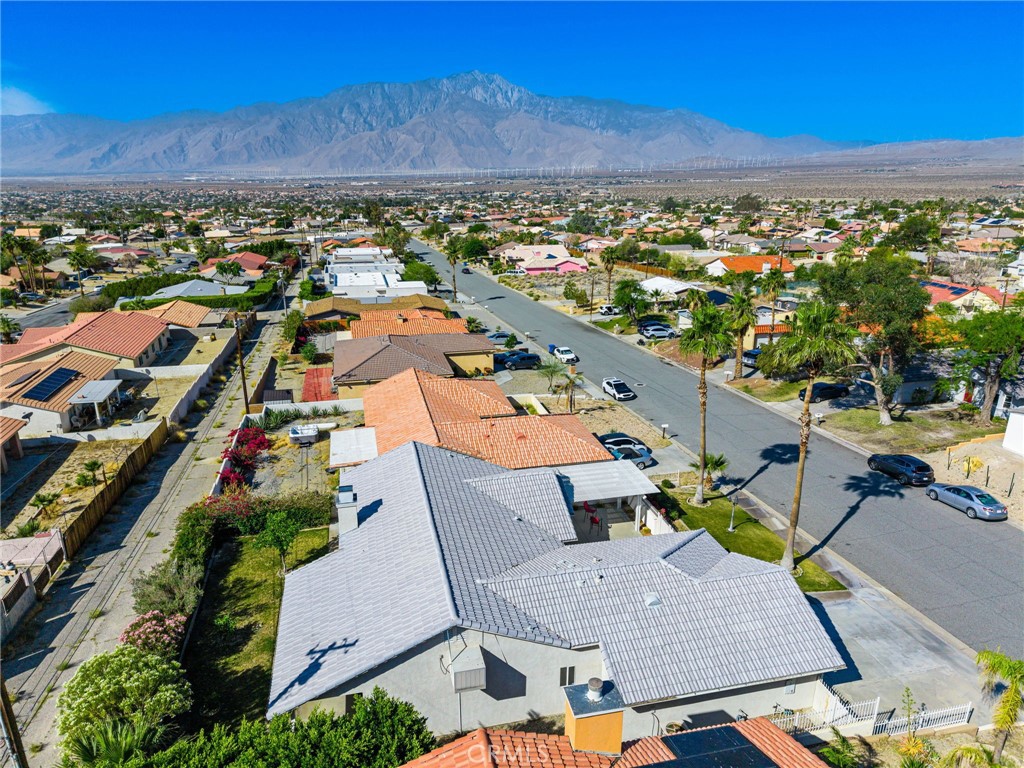 https://media.crmls.org/medias/4d3ecdac-bdb3-473d-916b-e7c9a5f76404.jpg?preset=X-Large