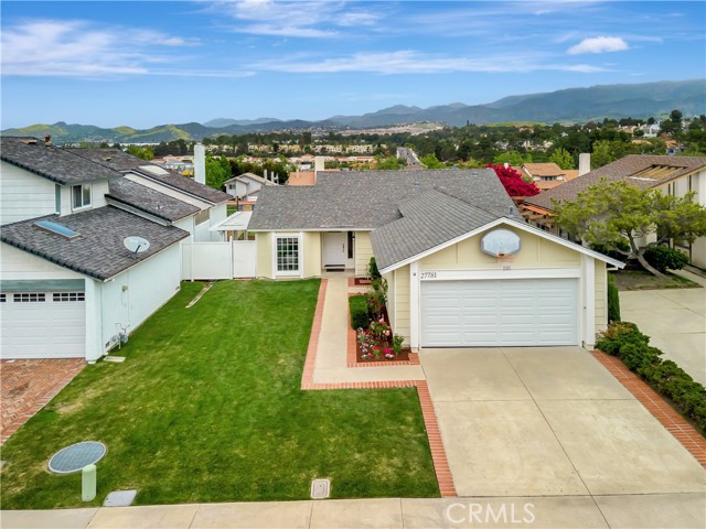 27781 Higuera, Mission Viejo CA: https://media.crmls.org/medias/4d3f3f7b-752c-4144-9bb9-84e3f05367d7.jpg