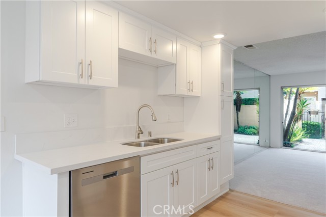 Detail Gallery Image 7 of 35 For 3522 Del Amo, Torrance,  CA 90503 - 3 Beds | 2/1 Baths