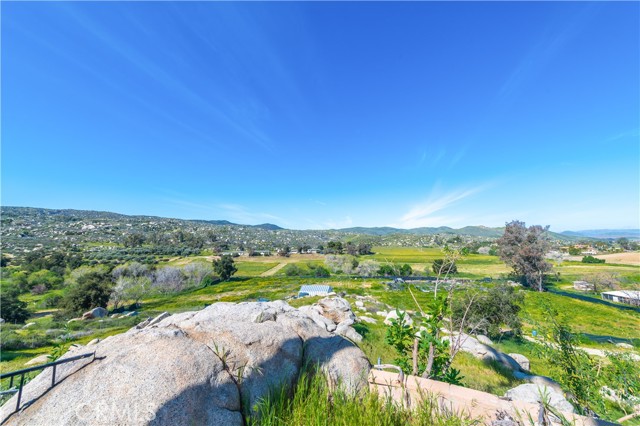 32375 Sage Road, Hemet CA: https://media.crmls.org/medias/4d3ff7e3-854b-4fd1-a0b5-680210f3f1b9.jpg