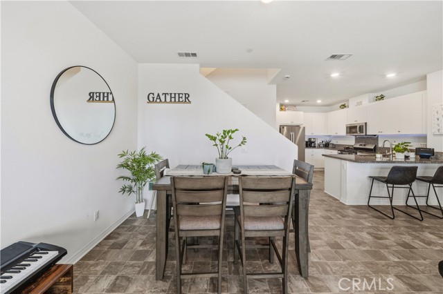 Detail Gallery Image 8 of 33 For 16000 Lasselle #5,  Moreno Valley,  CA 92551 - 3 Beds | 2/1 Baths