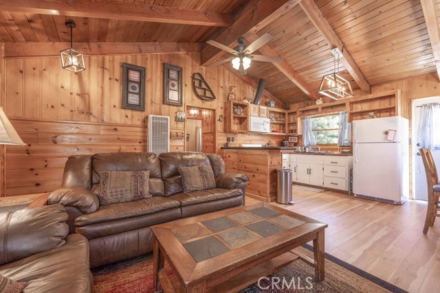 Detail Gallery Image 16 of 29 For 308 W Mojave Bld, Big Bear City,  CA 92314 - 2 Beds | 1 Baths