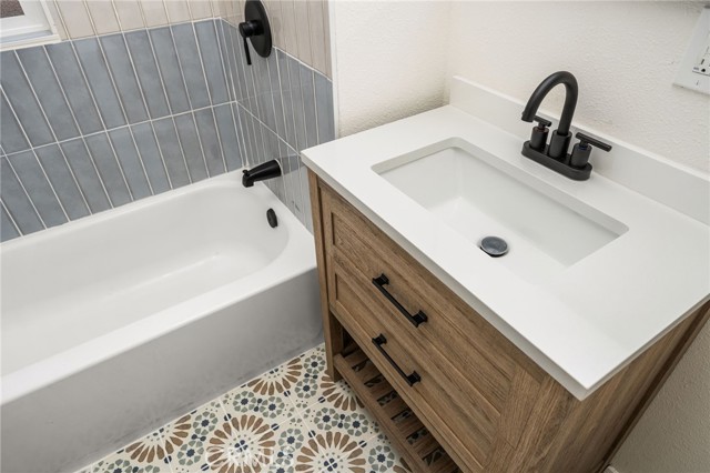 10820 Capistrano photo 31