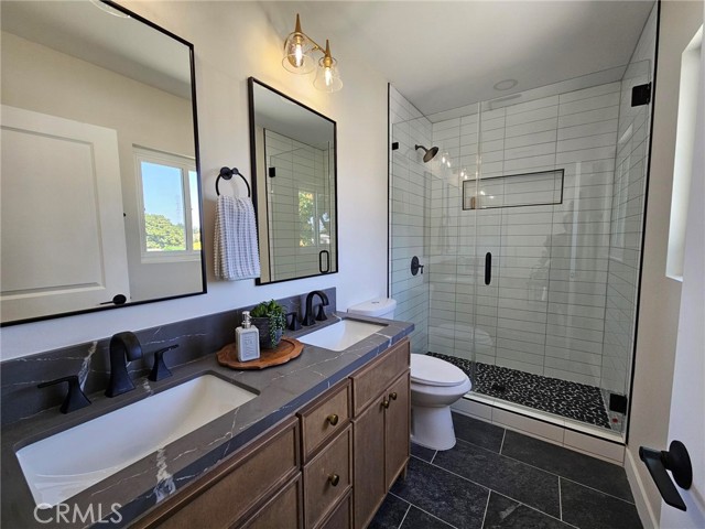 Detail Gallery Image 11 of 14 For 3402 Baltic Ave, Long Beach,  CA 90810 - 3 Beds | 2/1 Baths