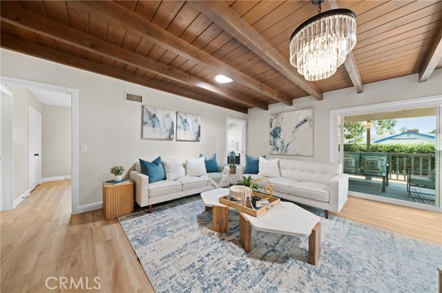552 E Mountain View Avenue, Glendora CA: https://media.crmls.org/medias/4d414fa7-861c-4af9-9154-f314ce4f91a8.jpg