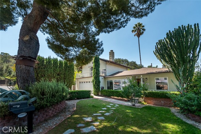 10109 Parr Avenue, Sunland CA: https://media.crmls.org/medias/4d423dc7-f7fb-43f7-952e-9bbab756e3a3.jpg