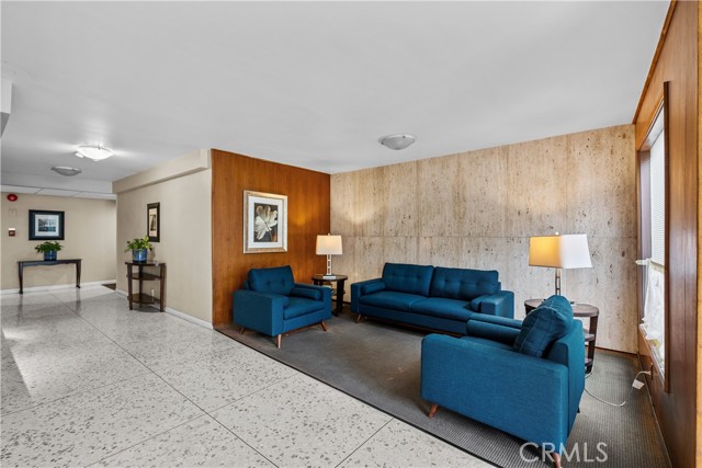 Detail Gallery Image 36 of 48 For 385 S Oakland Ave #305,  Pasadena,  CA 91101 - 3 Beds | 2 Baths