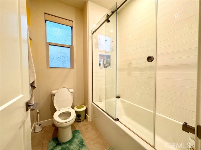 71 Cartwheel, Irvine CA: https://media.crmls.org/medias/4d461b77-f541-4c20-be6e-1ffca89b0898.jpg