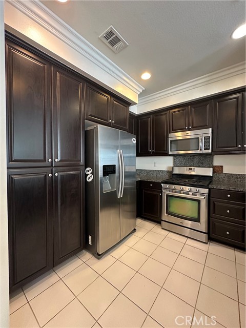 15234 Davenport Street, Tustin CA: https://media.crmls.org/medias/4d4626bb-d72a-4c3a-bc7b-5acdb78a21c1.jpg