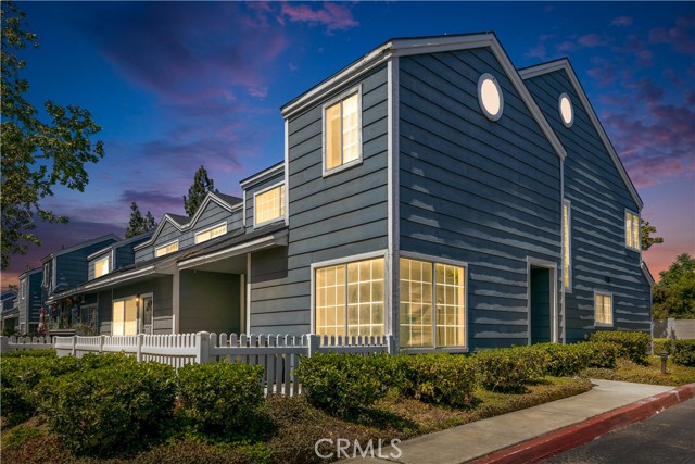 Detail Gallery Image 1 of 1 For 2235 S Fern Ave #D,  Ontario,  CA 91762 - 3 Beds | 2/1 Baths