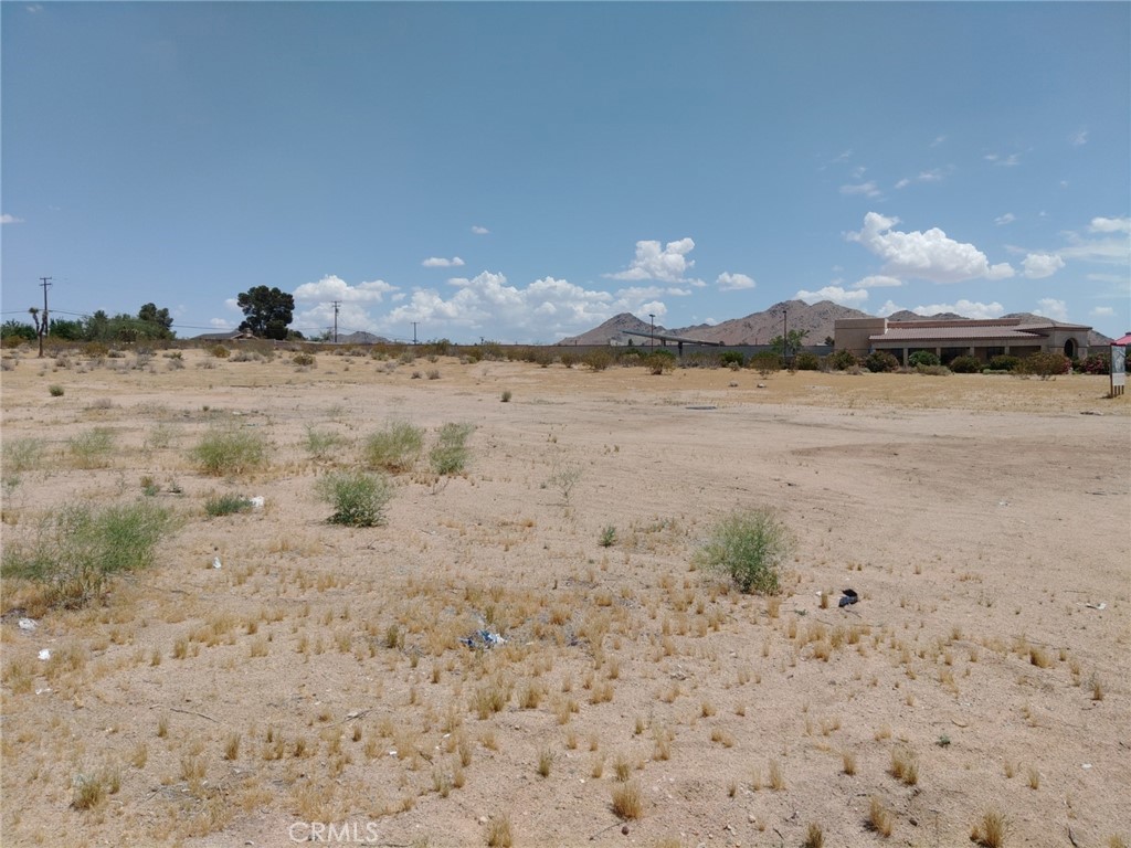 18600 Outer Hwy 18, Apple Valley, CA 92307