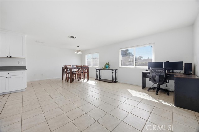 Detail Gallery Image 26 of 46 For 2505 Courtleigh, Bakersfield,  CA 93309 - 3 Beds | 2 Baths