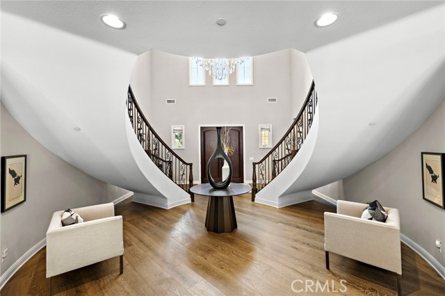 Detail Gallery Image 9 of 73 For 108 Heather Mist, Irvine,  CA 92618 - 5 Beds | 5/1 Baths