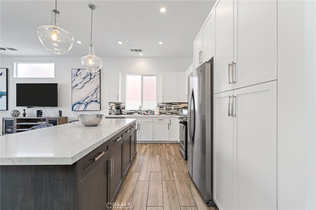 MLS #SR25103024 image #10