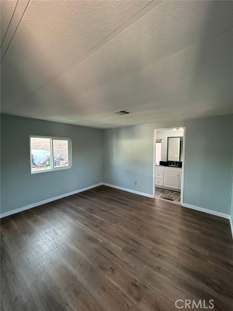 Detail Gallery Image 9 of 19 For 350 E San Jacinto #36,  Perris,  CA 92571 - 2 Beds | 2 Baths