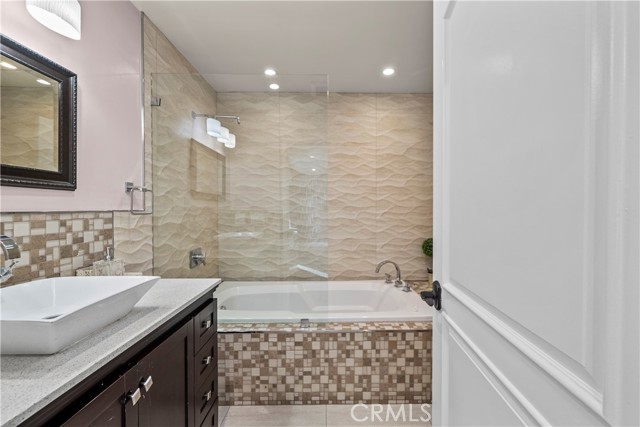 Detail Gallery Image 23 of 29 For 16510 Buchet Dr, Granada Hills,  CA 91344 - 3 Beds | 2 Baths
