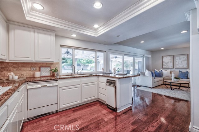 Detail Gallery Image 11 of 37 For 2504 Sarandi Grande, Hacienda Heights,  CA 91745 - 4 Beds | 3/1 Baths