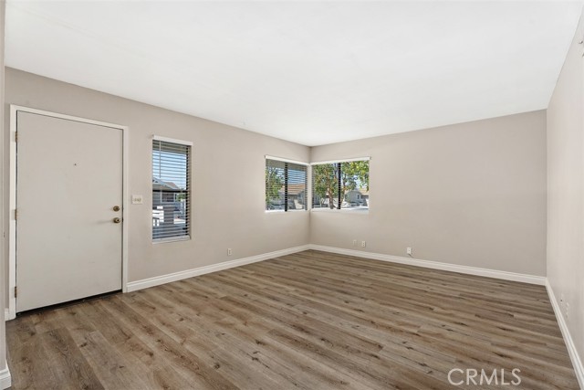 Detail Gallery Image 6 of 32 For 193 Tarocco, Irvine,  CA 92618 - 2 Beds | 2 Baths