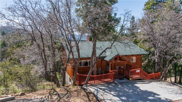 43897 Yosemite Drive, Big Bear Lake CA: https://media.crmls.org/medias/4d49ee5b-6424-4cc3-aa91-0786ae1b4b63.jpg