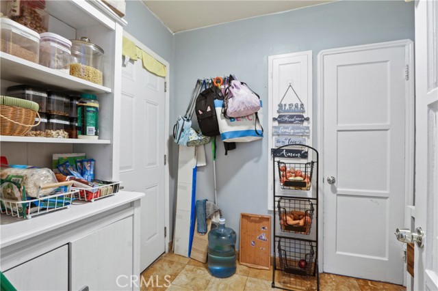 Detail Gallery Image 8 of 34 For 1921 Chariton St, Los Angeles,  CA 90034 - – Beds | – Baths