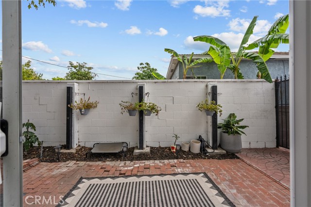 13817 Bromwich Street, Arleta CA: https://media.crmls.org/medias/4d4a2b02-54b3-47b3-99b6-0b4a71994841.jpg