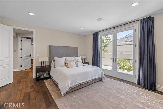 Detail Gallery Image 53 of 68 For 1240 5th St, Manhattan Beach,  CA 90266 - 7 Beds | 7/1 Baths