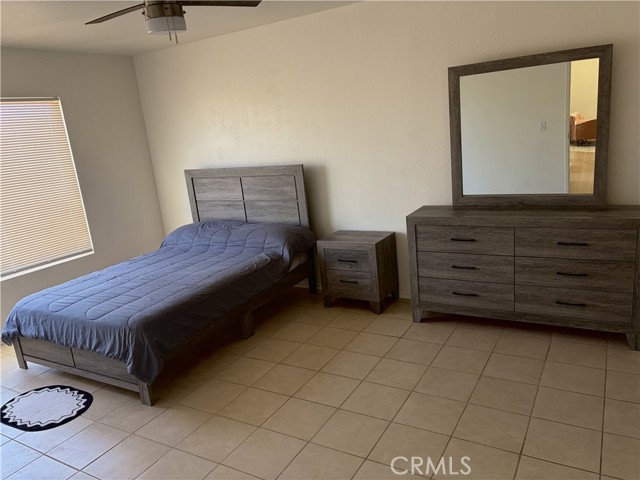 14827 Kimberly Street, Adelanto CA: https://media.crmls.org/medias/4d4aea26-b2a5-46f6-8625-77528be8be27.jpg