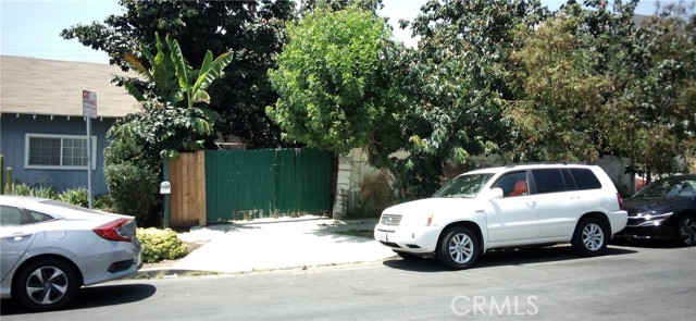 1127 N Commonwealth Avenue, Los Angeles CA: https://media.crmls.org/medias/4d4b0082-4526-4ee3-ad24-4a97826f81a6.jpg