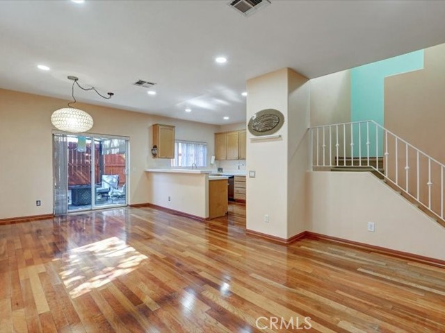 10025 Topanga Canyon, 108 photo 5