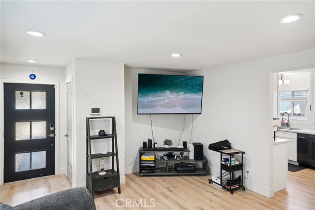 Detail Gallery Image 12 of 52 For 15247 Mariposa Ave, Chino Hills,  CA 91709 - 3 Beds | 2 Baths