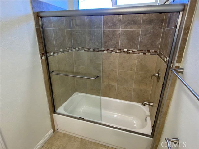 Detail Gallery Image 19 of 21 For 19137 Pleasantdale, Canyon Country,  CA 91351 - 4 Beds | 2 Baths