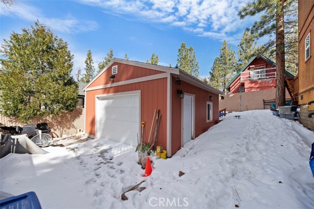 Detail Gallery Image 41 of 44 For 879 Spruce, Sugarloaf,  CA 92386 - 3 Beds | 2/1 Baths