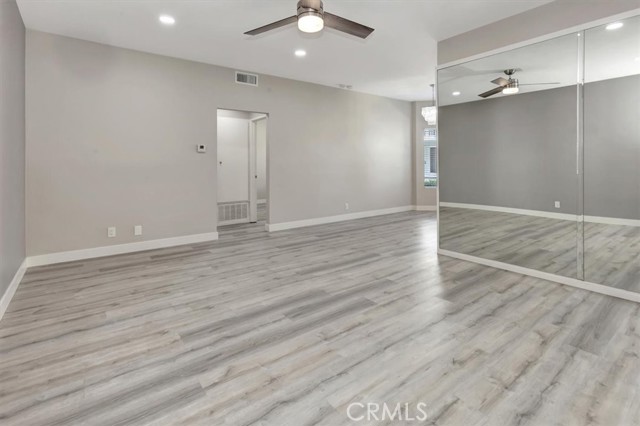 52 Remington, Irvine CA: https://media.crmls.org/medias/4d4cfe95-bce3-42a9-85ce-bdd887c5f2be.jpg