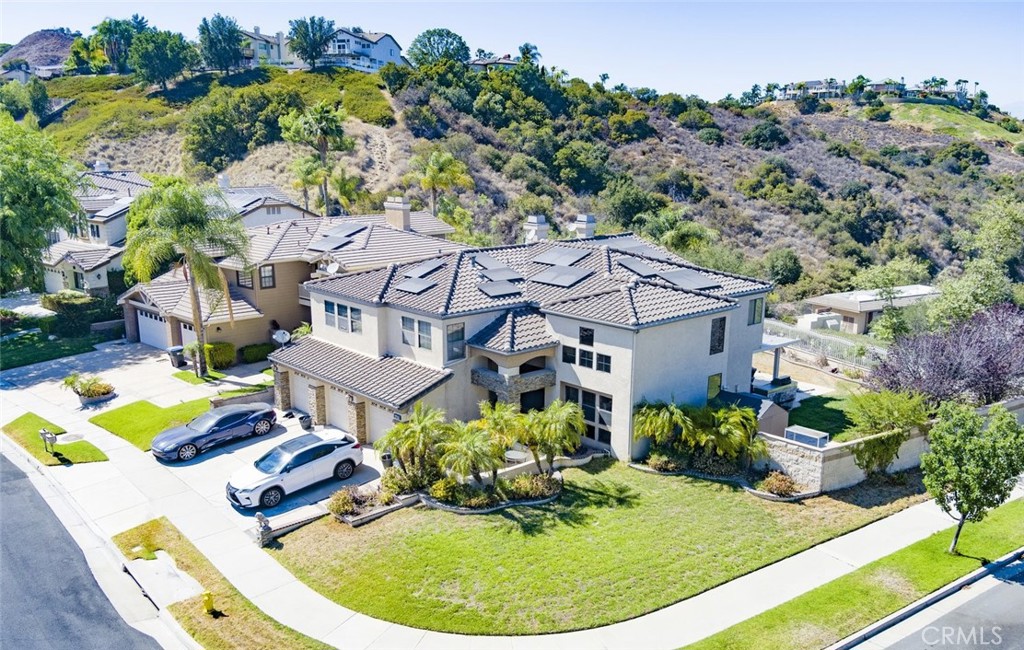 2715 Hidden Hills Way