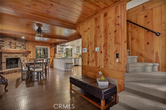 Detail Gallery Image 17 of 38 For 27902 Squirrel, Lake Arrowhead,  CA 92352 - 3 Beds | 2 Baths